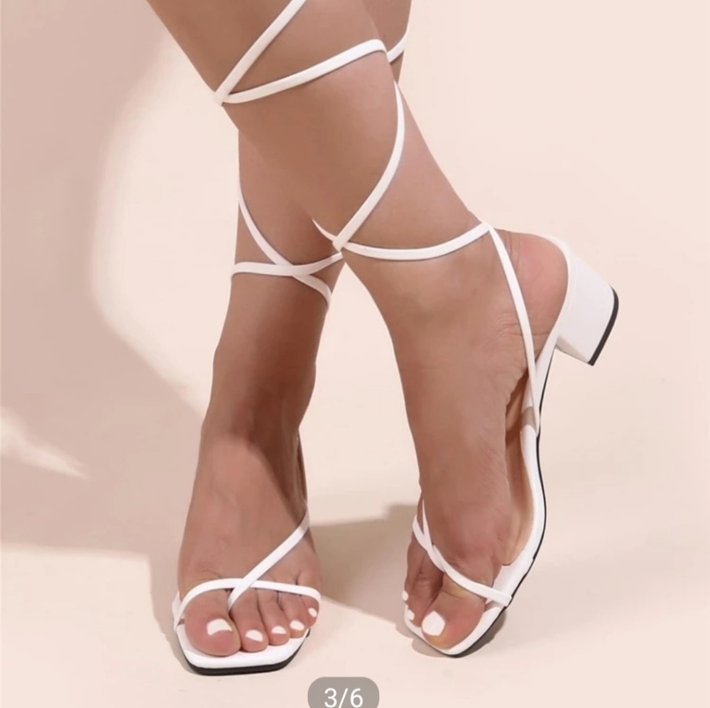 Gladiator sandals style